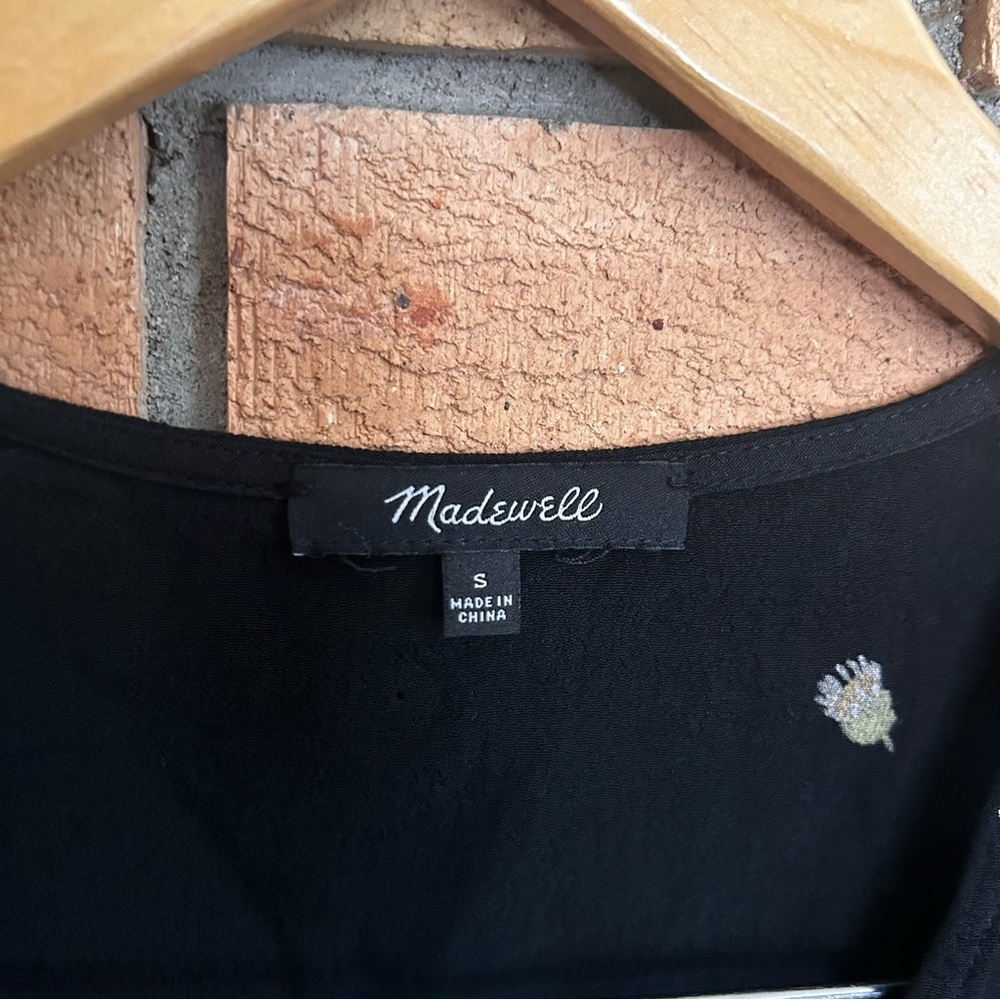 Madewell Sash-Tie Wrap Top in Lazy Daisies Black Size Small - Picture 3 of 8